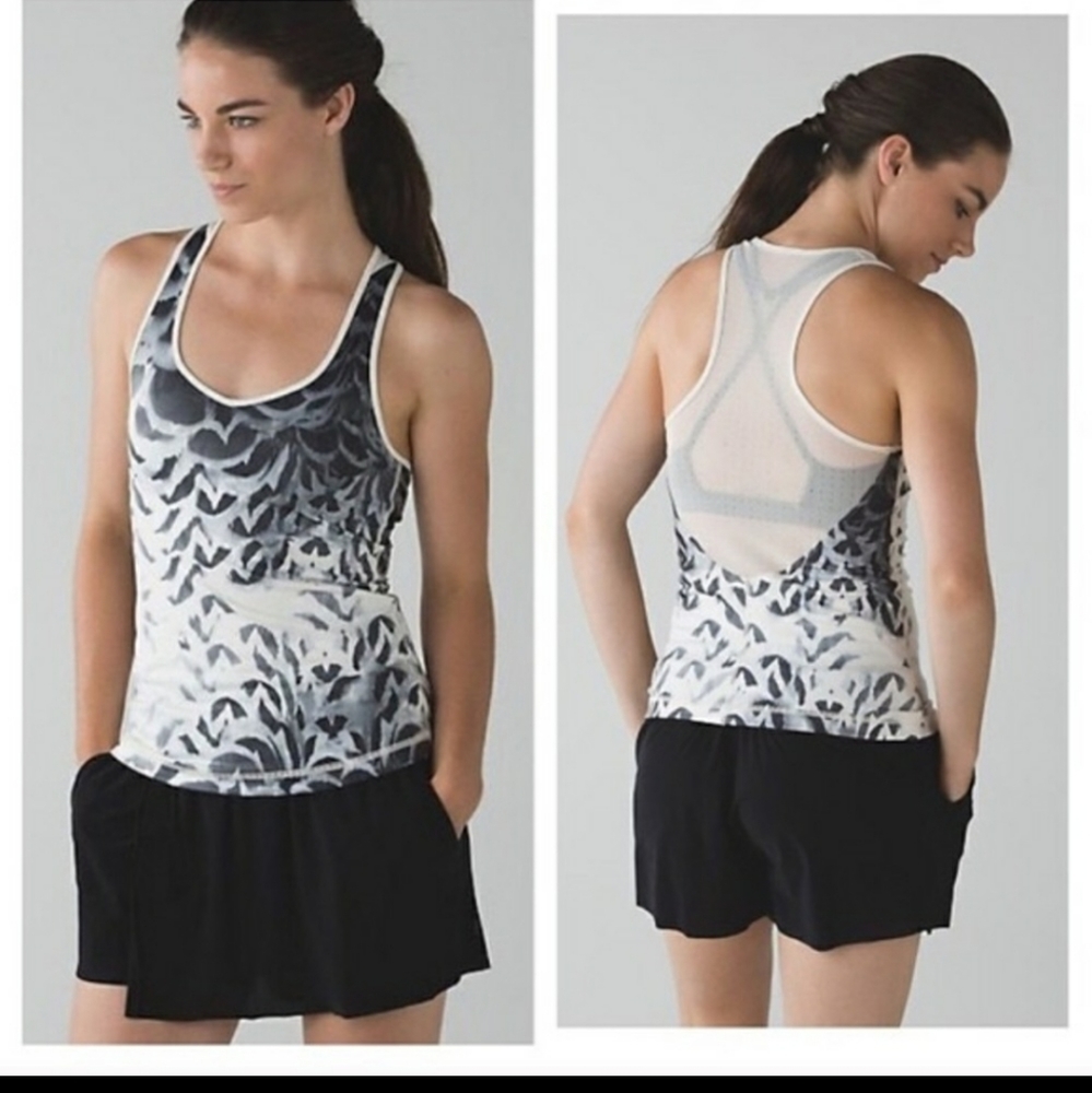Lululemon tank